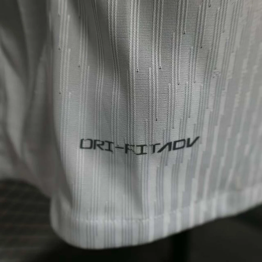 2025/2026 Player Version Barcelona Special Edition White 1:1 Thai Quality - Image 12