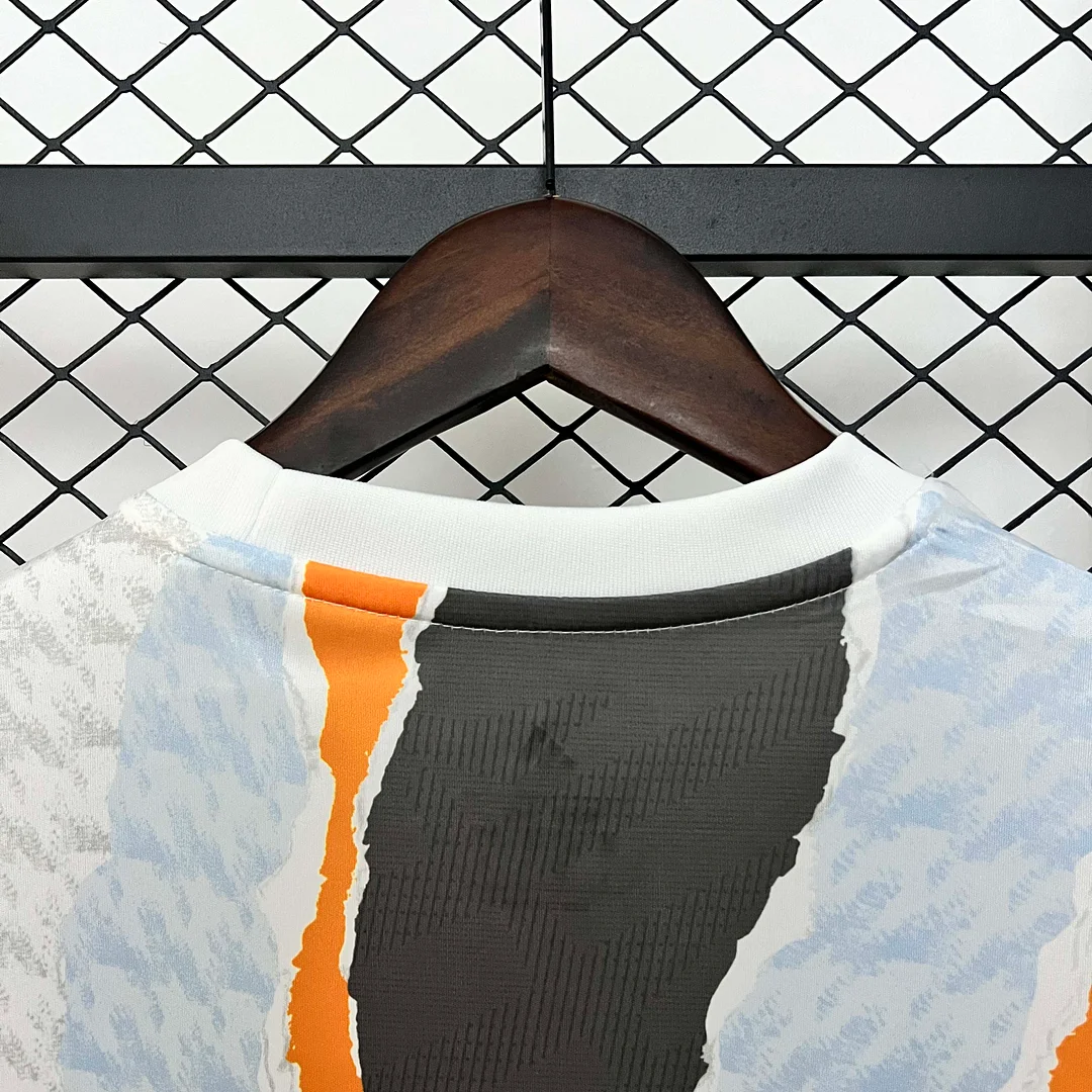 2025/2026 Real Madrid Training Wear Football Shirt 1:1 Thai Quality - Image 3