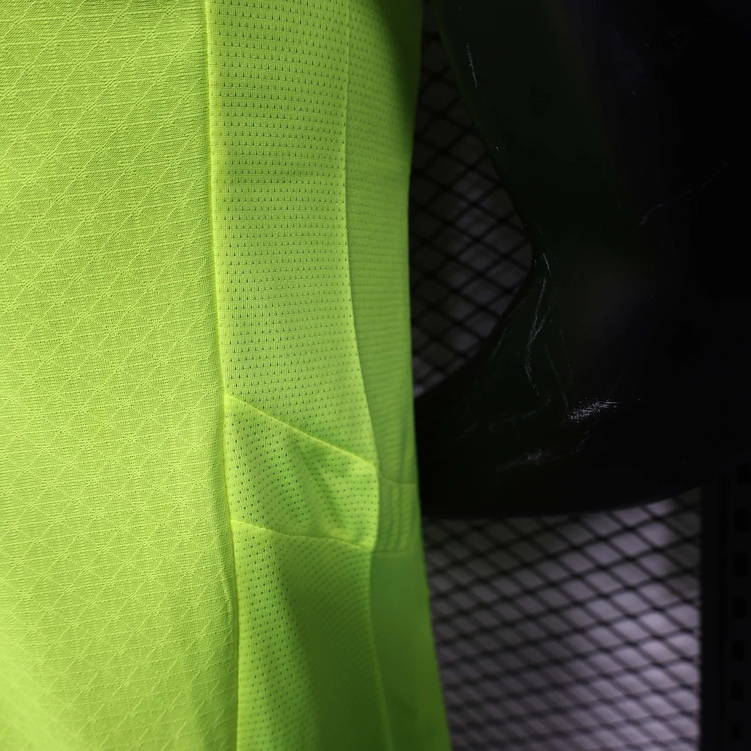 2025/2026 Player Version Dortmund Special Edition Fluorescent green Football Shirt 1:1 Thai Quality - Image 10