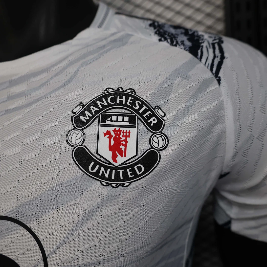 2025/2026 Player Version Manchester United Special Edition White Football Shirt 1:1 Thai Quality - Image 6