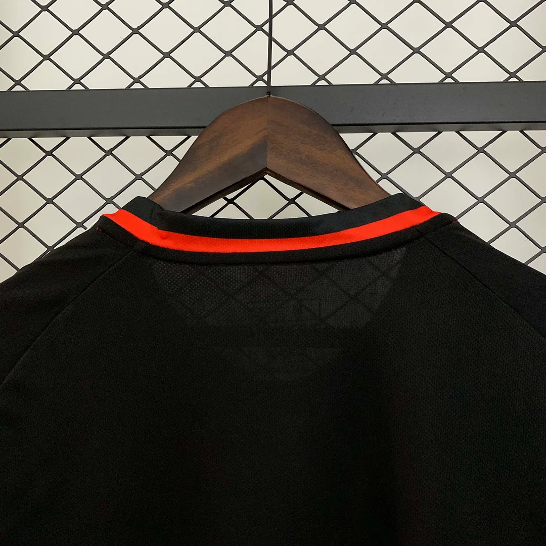 2025/2026 Real Madrid Red Rose Special Edition Football Shirt1:1 Thai Quality - Image 4