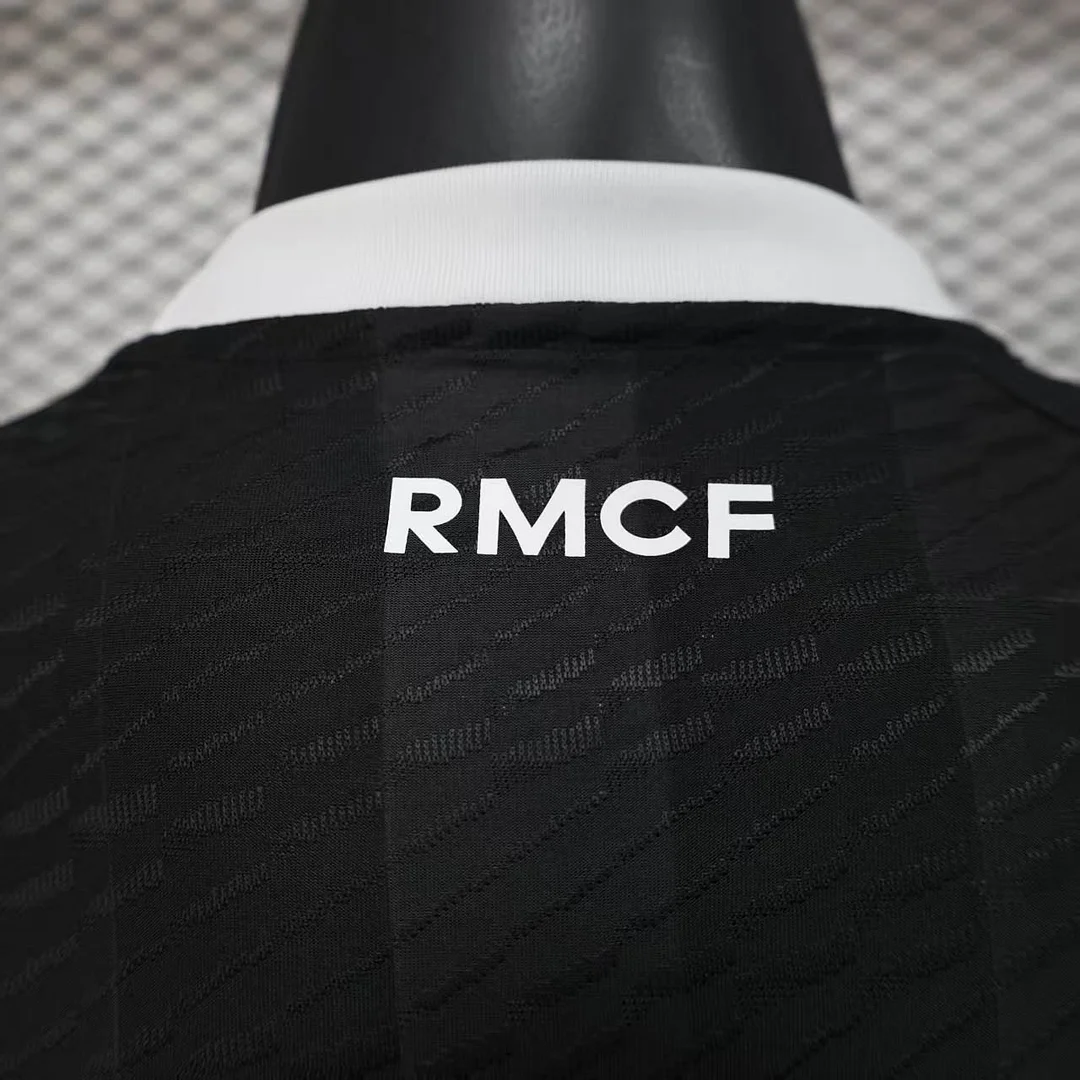 2025/2026 Player Version Real Madrid Goalkeeper Black Football Shirt 1:1 Thai Quality - Image 4