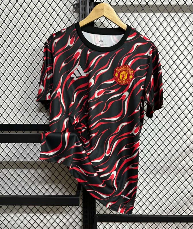 2025/2026 Manchester United Special Edition Red and black Football Shirt 1:1 Thai Quality - Image 2