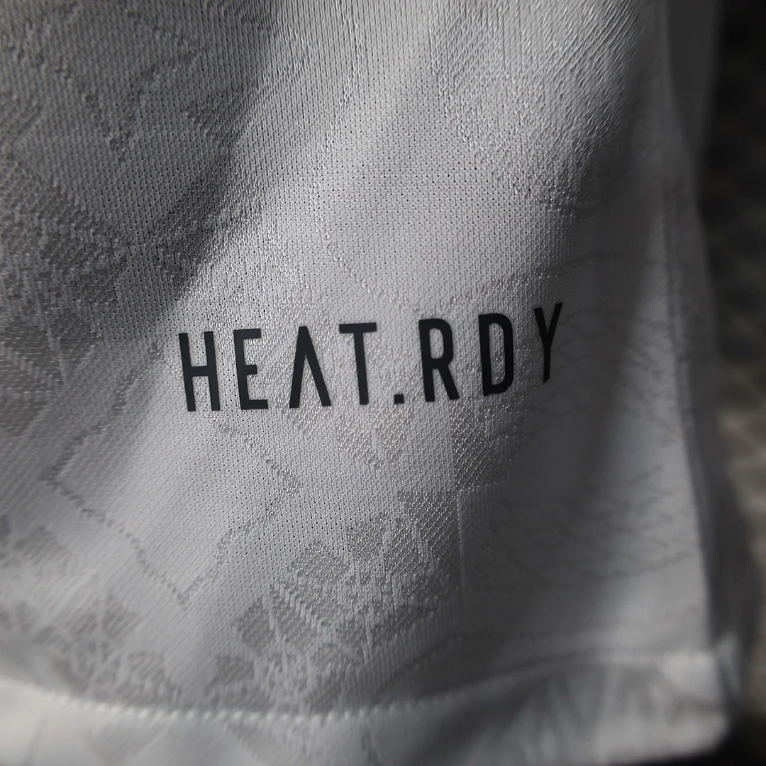 2025/2026 Player Version Bayern Munich 125th Anniversary Special Edition White Football Shirt 1:1 Thai Quality - Image 8