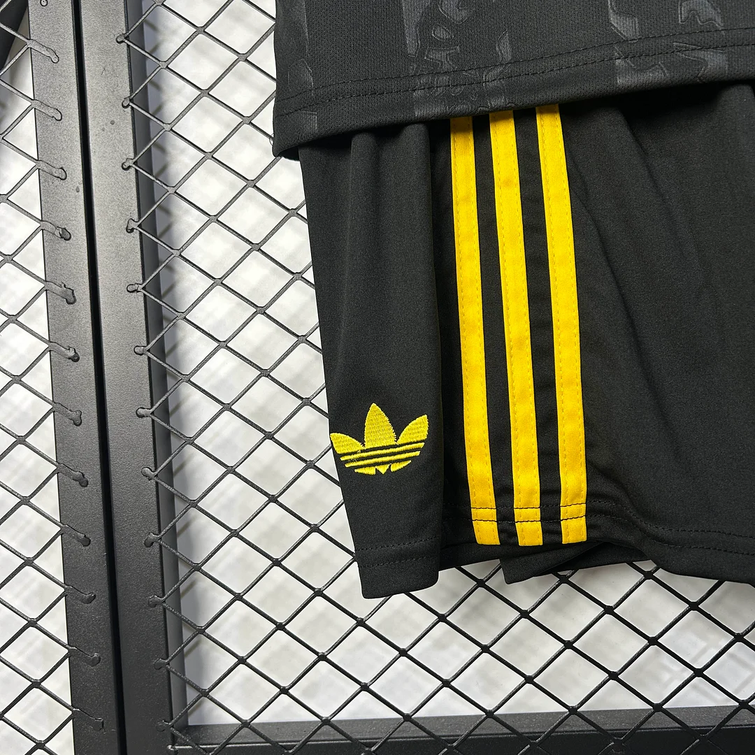 2025/2026 Manchester United Third Away Football Shirt 1:1 Thai Quality Kids Size - Image 8