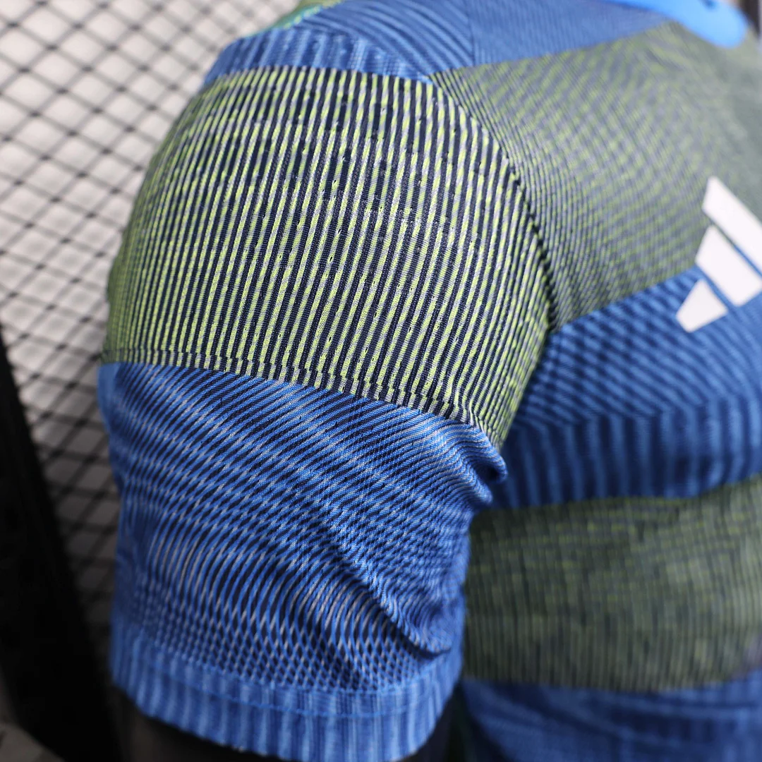 2025/2026 Player Version Real Madrid Pre-race suit Football Shirt 1:1 Thai Quality - Image 3