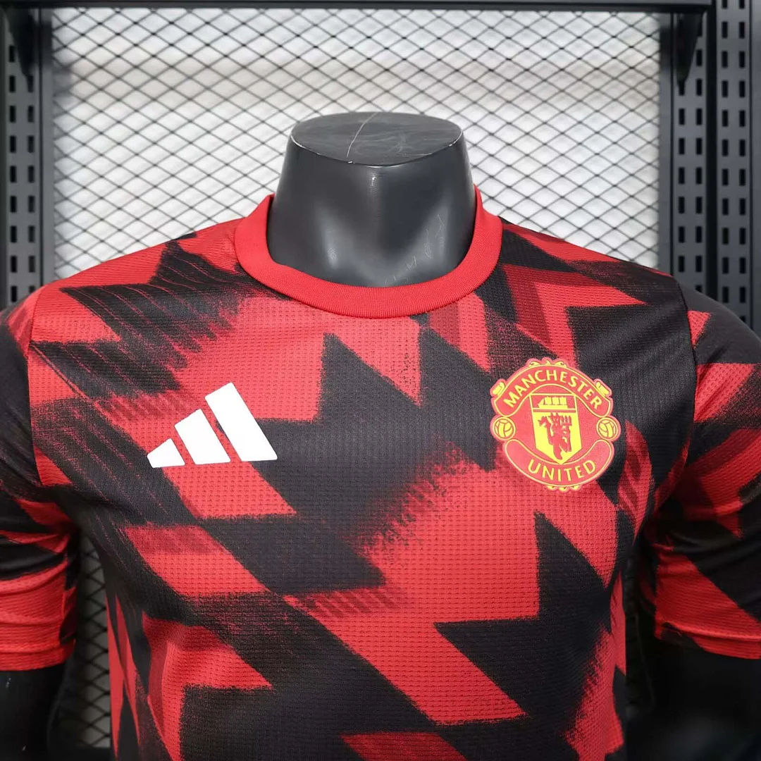2025/2026 Player Version Manchester United Training Wear Red and black Football Shirt 1:1 Thai Quality - Image 5