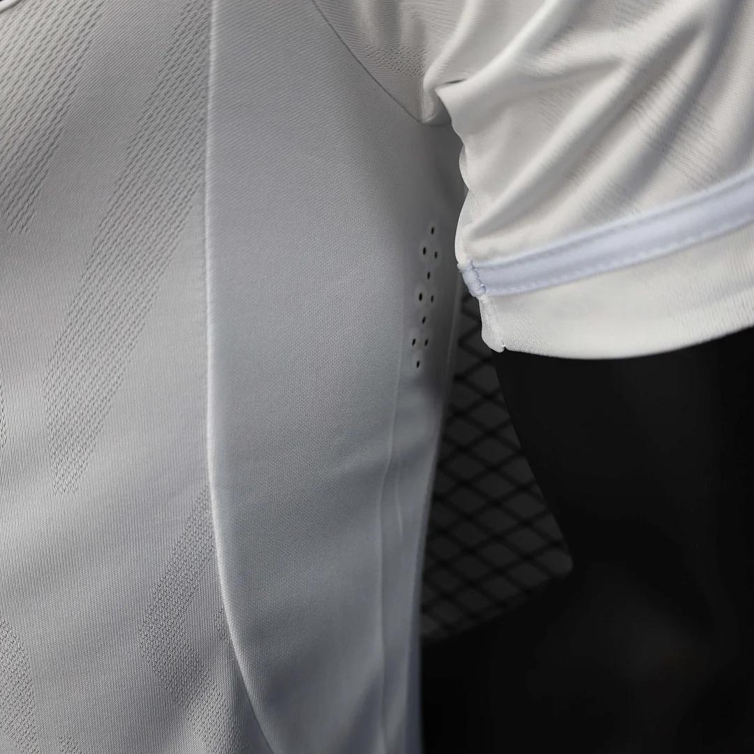 2025/2026 Player Version Santos Home Football Shirt 1:1 Thai Quality - Image 9