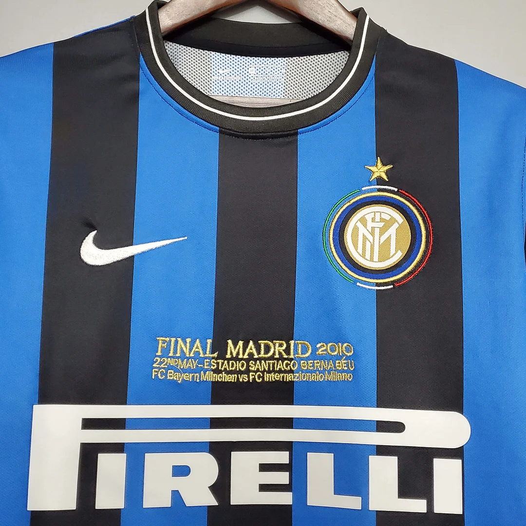 2009/2010 Retro Internazionale Milan Home Football Jersey 1:1 Thai Quality - Image 4