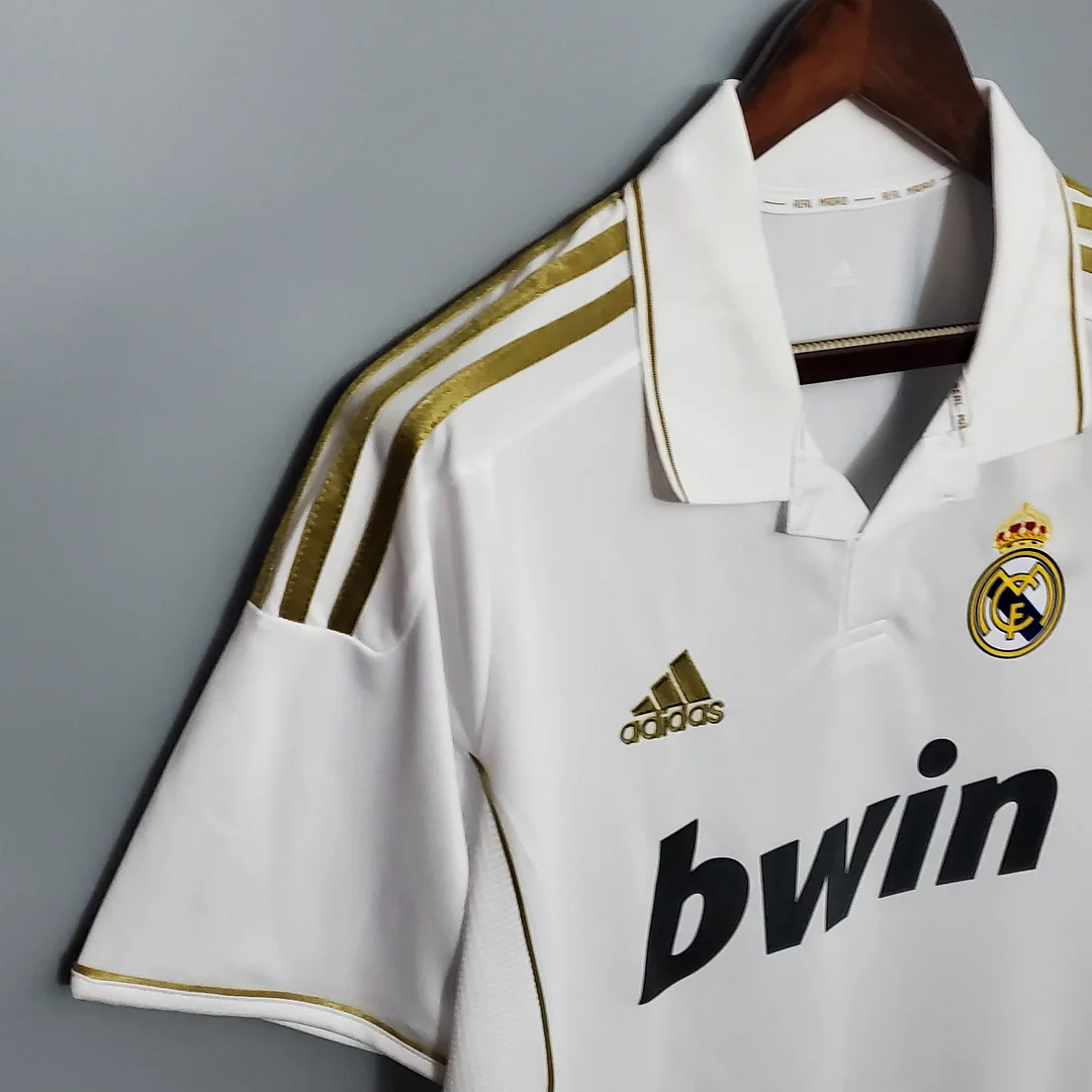 2011/2012 Retro Real Madrid Home - Image 6