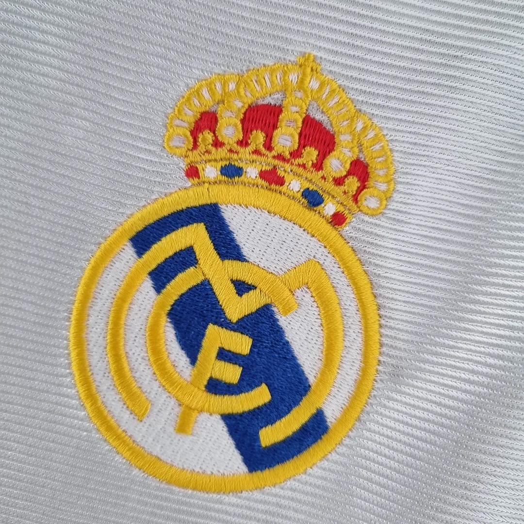 1998/2000 Retro Real Madrid Home - Image 7