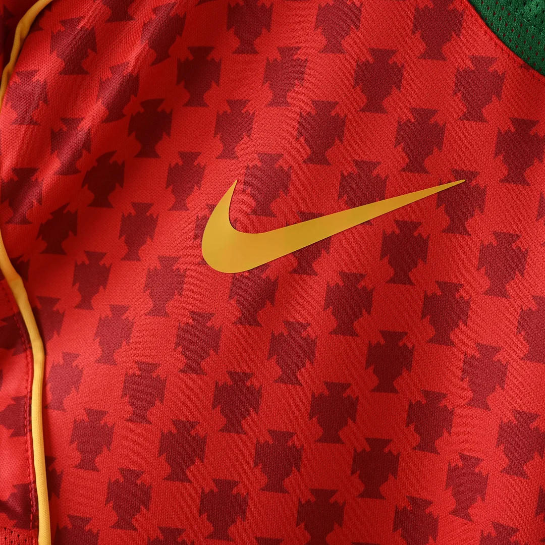2004 Retro Portugal Home Football Shirt 1:1 Thai Quality - Image 4