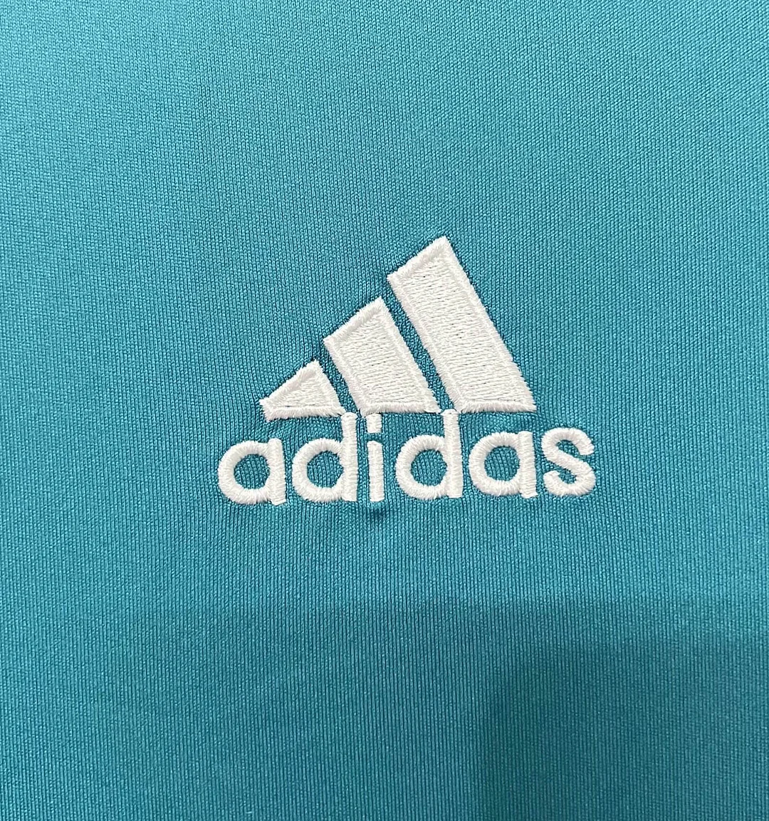 2017/2018 Retro Long Sleeve Real Madrid Third Away - Image 3