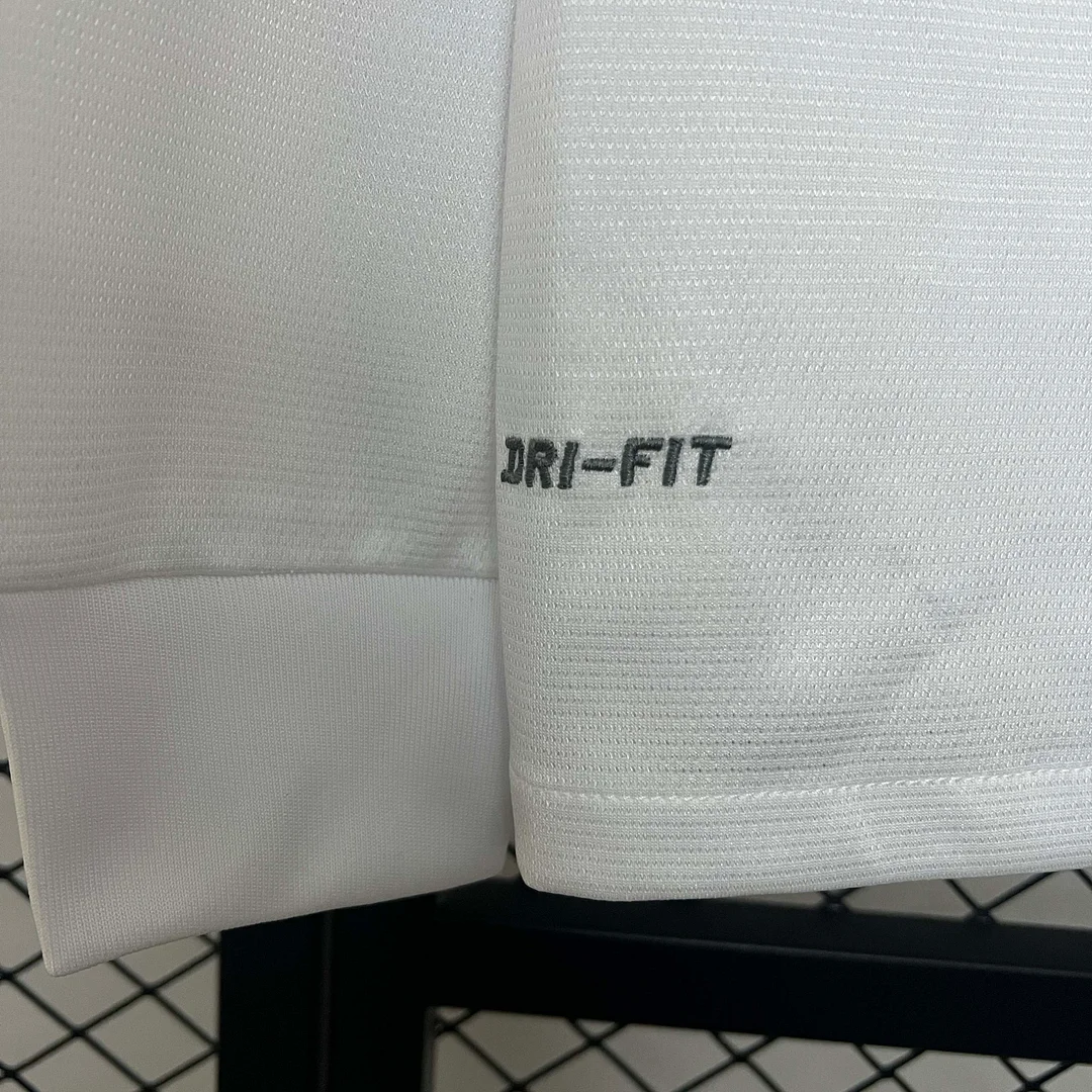 2012 Retro Long Sleeve Santos Home Football Shirt 1:1 Thai Quality - Image 7