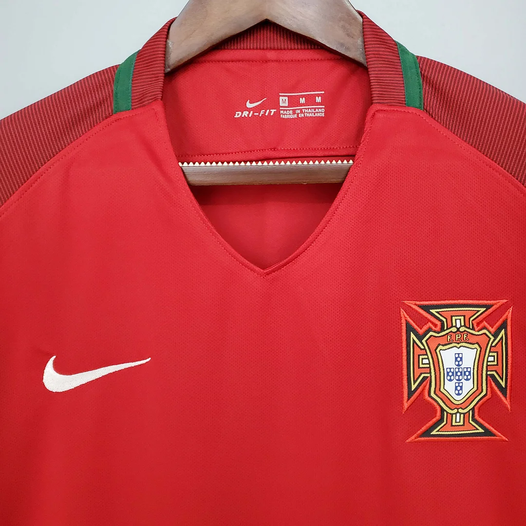 2016 Retro Portugal Home Football Shirt 1:1 Thai Quality - Image 3