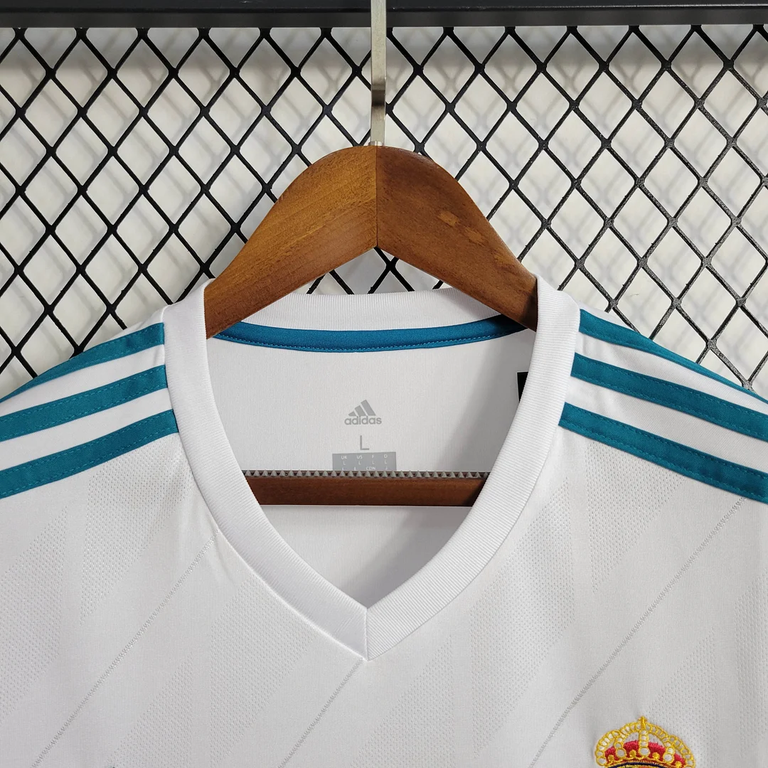 2017/2018 Retro Long Sleeve Real Madrid Home - Image 6