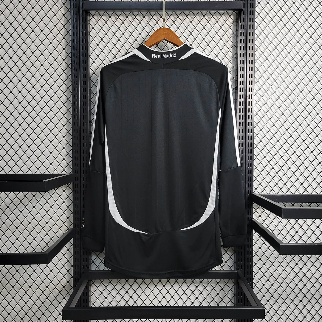 2006/2007 Retro Long Sleeve Real Madrid Away - Image 2
