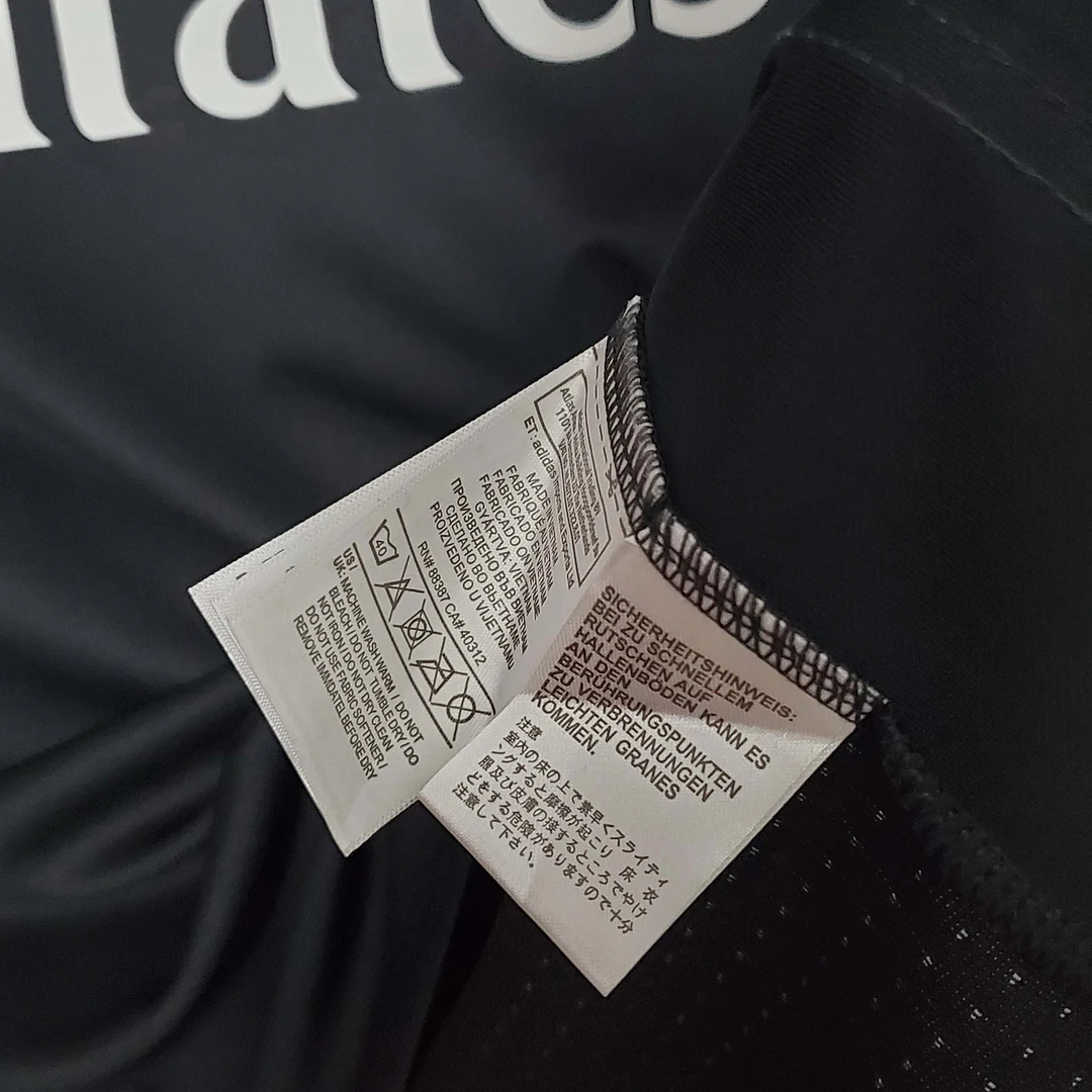 2016/2017 Retro Real Madrid Third Away Football Shirt 1:1 Thai Quality - Image 10