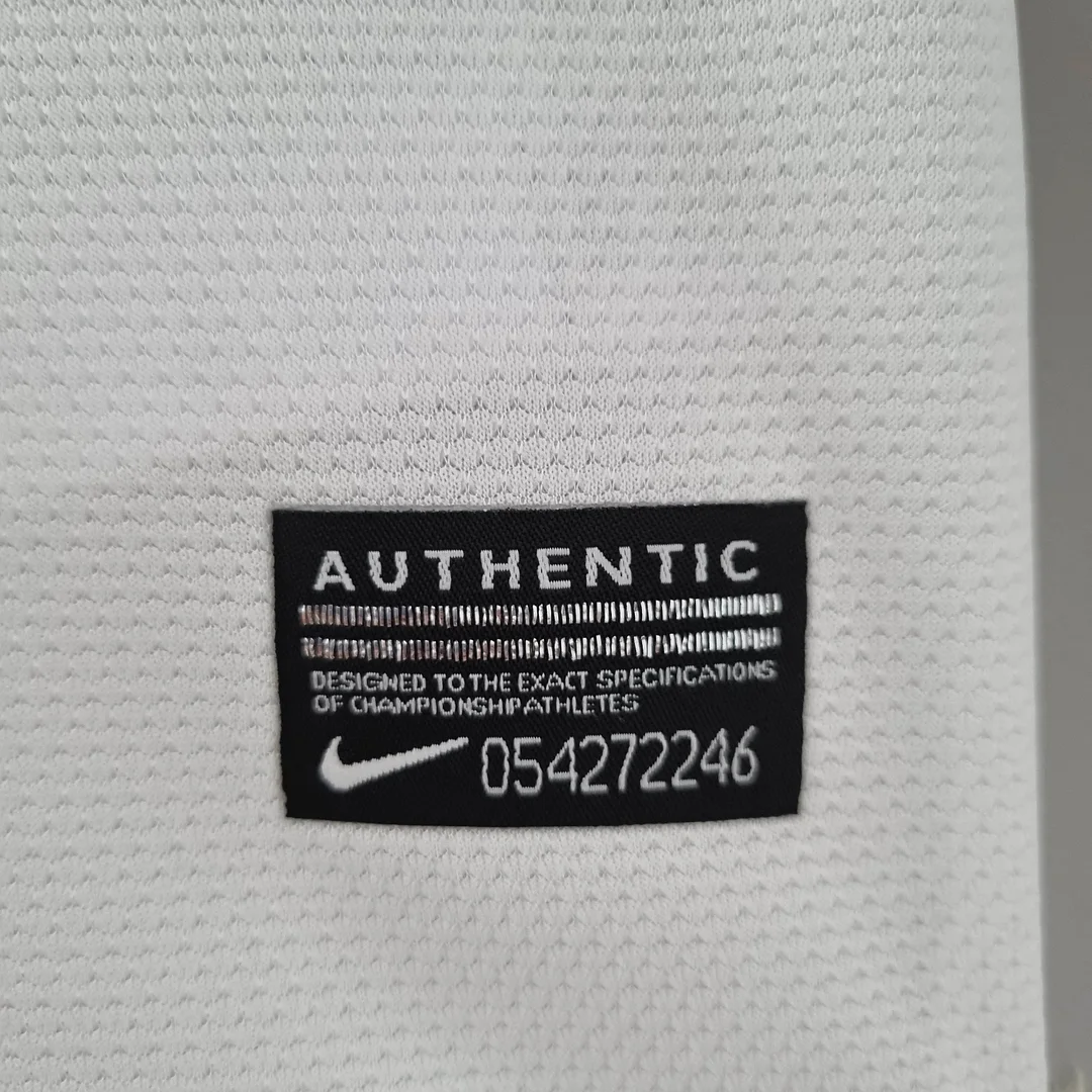 2012 Retro Long Sleeve Portugal Away Football Shirt - Image 10