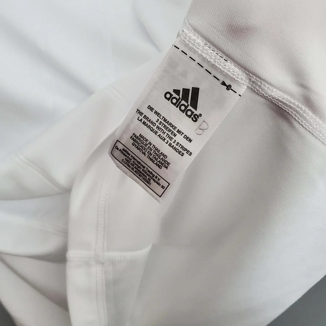 2010/2011 Retro Real Madrid Home Football Shirt 1:1 Thai Quality - Image 10