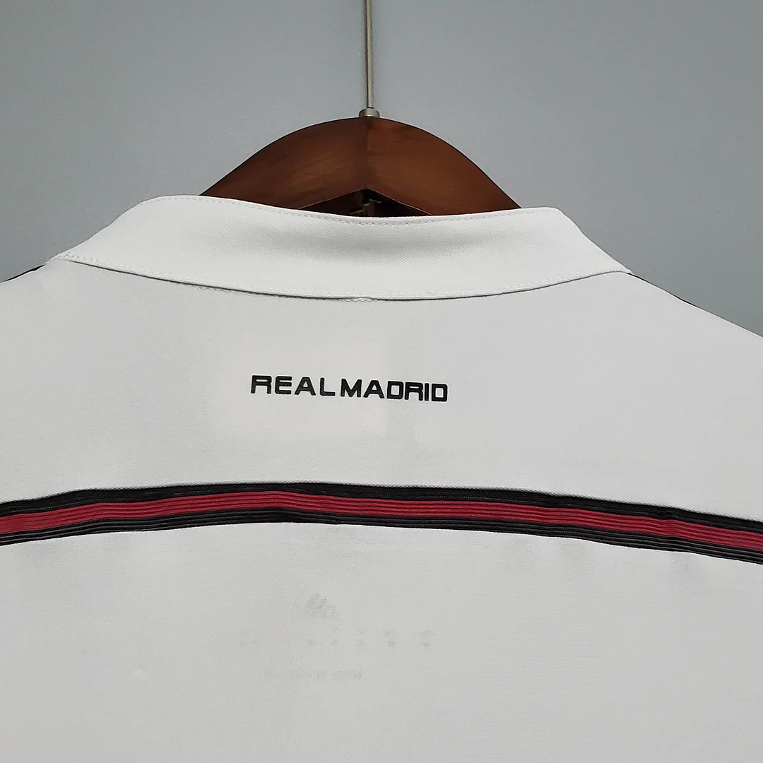 Retro Long Sleeve 2014/2015 Real Madrid Home - Image 7