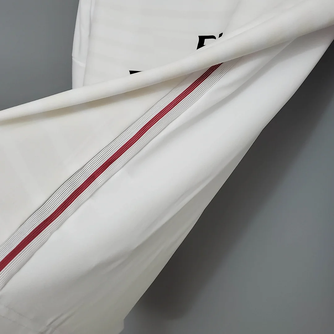 Retro Long Sleeve 2014/2015 Real Madrid Home - Image 8