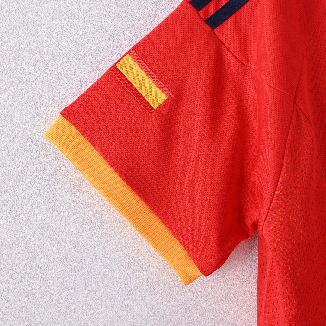 2002 Retro Spain Home Football Shirt 1:1 Thai Quality - Image 4