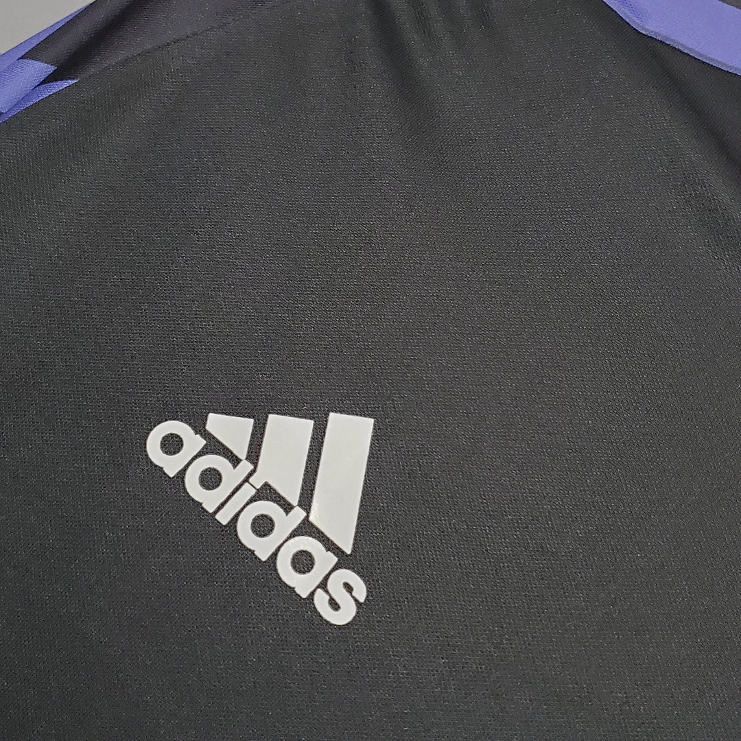 2016/2017 Retro Long Sleeve Real Madrid Third Away - Image 4