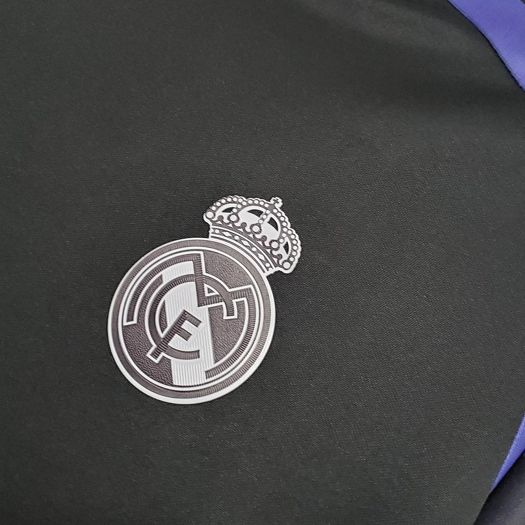 2016/2017 Retro Long Sleeve Real Madrid Third Away - Image 5