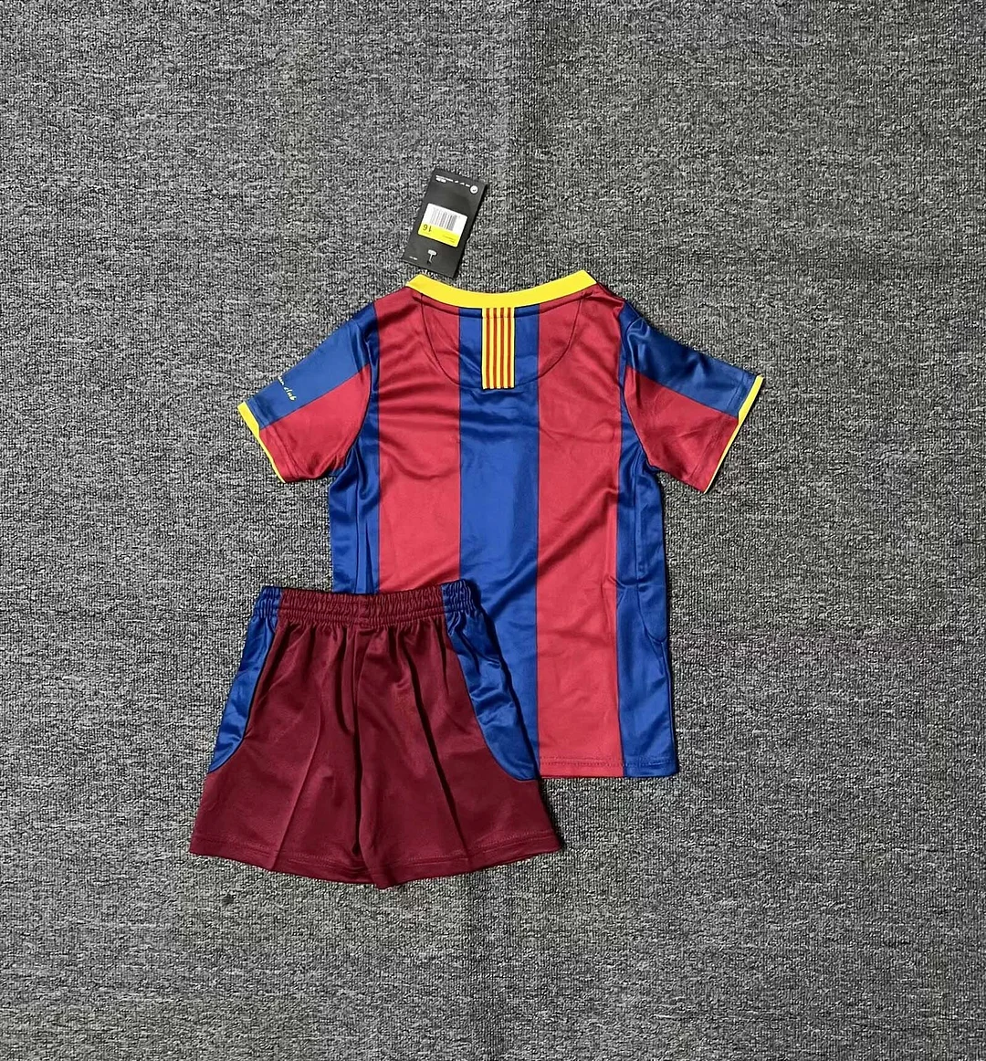 2010/2011 Retro Barcelona Home Football Shirt 1:1 Thai Quality Kids Size - Image 2