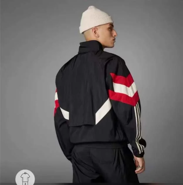 2024/2025 Manchester United Jersey Windbreaker Black - Image 2