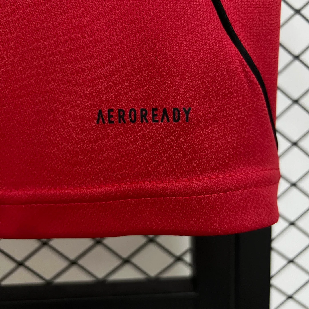 2025/2026 Manchester United Home Football Shirt 1:1 Thai Quality - Image 9