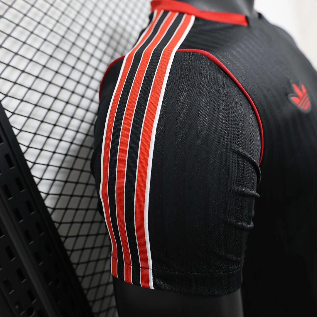 2025/2026 Player Version Manchester United Special Edition Black Football Shirt 1:1 Thai Quality - Image 3