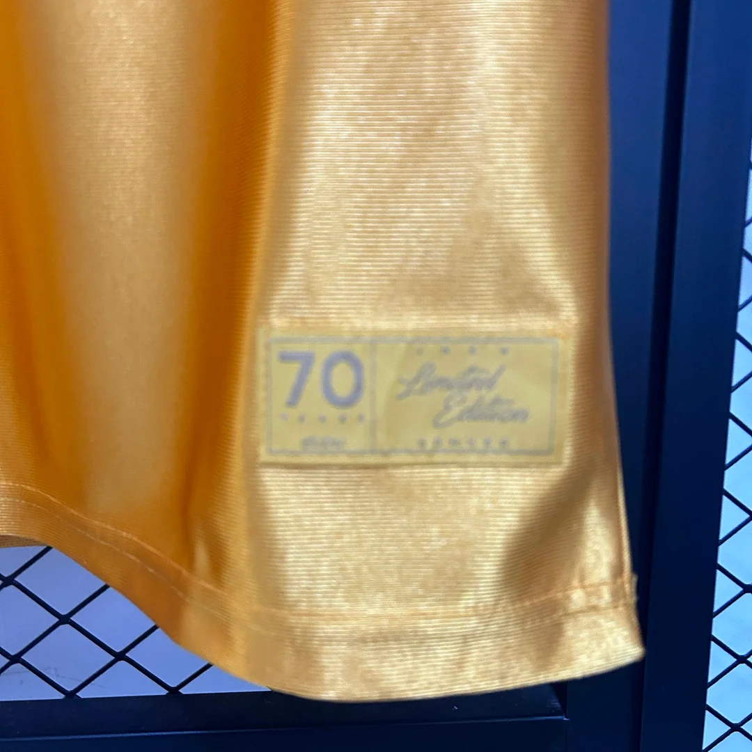 2025/2026 Wolverhampton Wanderers 70th Anniversary Edition Football Shirt 1:1 Thai Quality - Image 10