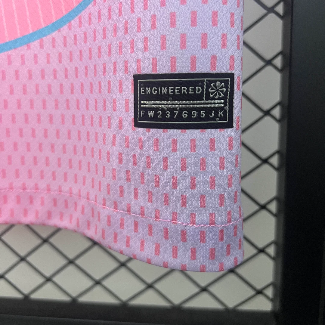 2025/2026 Barcelona Concept Pink Football Shirt 1:1 Thai Quality - Image 9