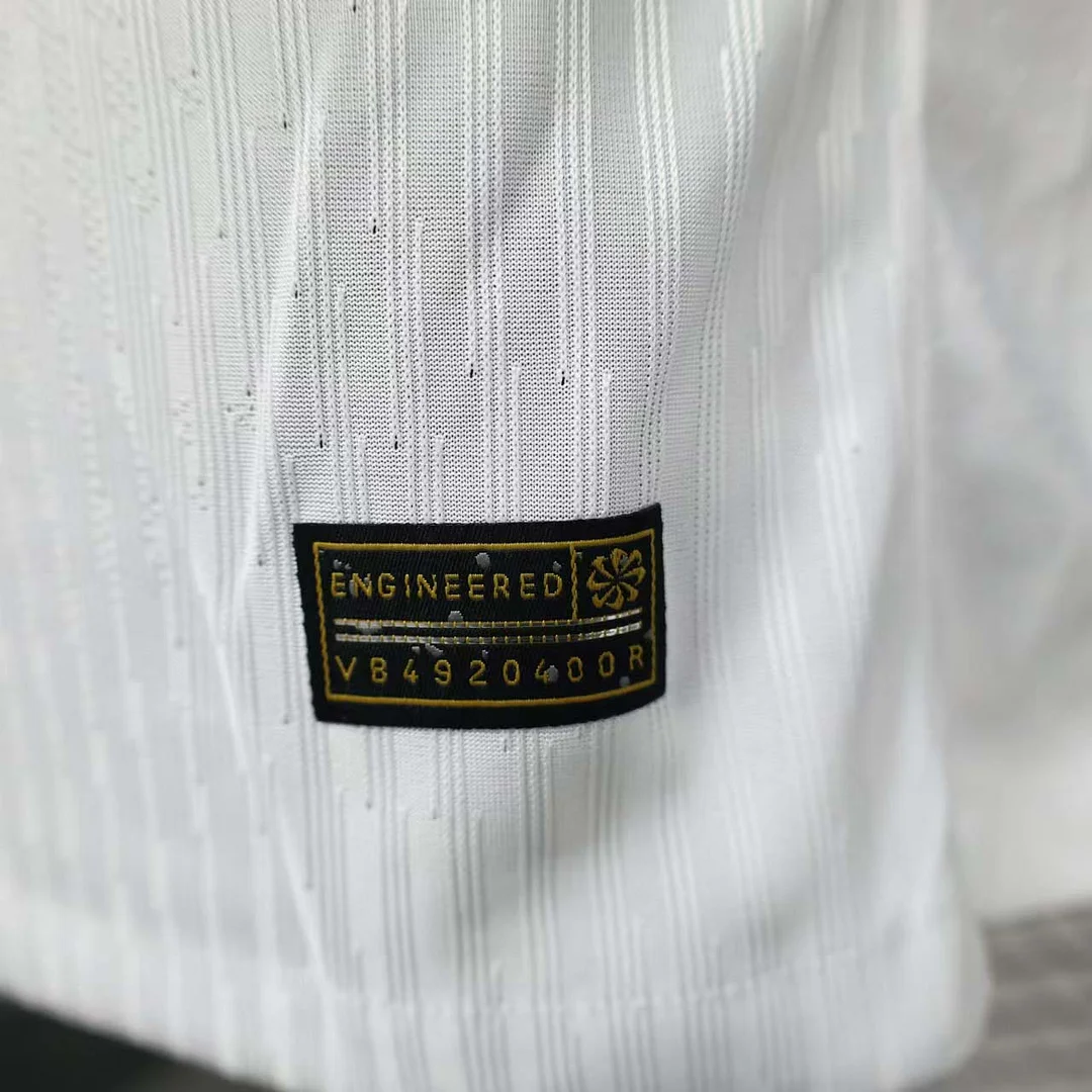 2025/2026 Player Version Barcelona Special Edition White 1:1 Thai Quality - Image 3