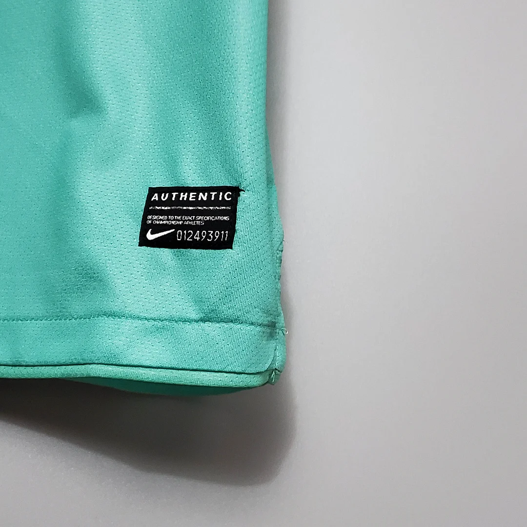 2010/2011 Retro Barcelona Away Football Shirt 1:1 Thai Quality - Image 3