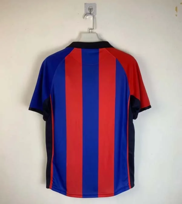 2001/2002 Retro Barcelona Home Football Shirt 1:1 Thai Quality - Image 2