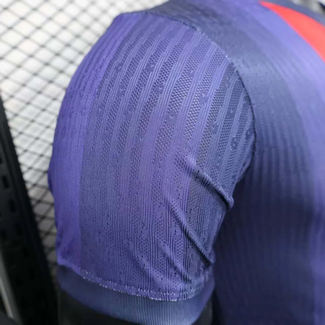 2025/2026 Player Version Barcelona Special Edition Red and blue Football Shirt 1:1 Thai Quality - Image 3