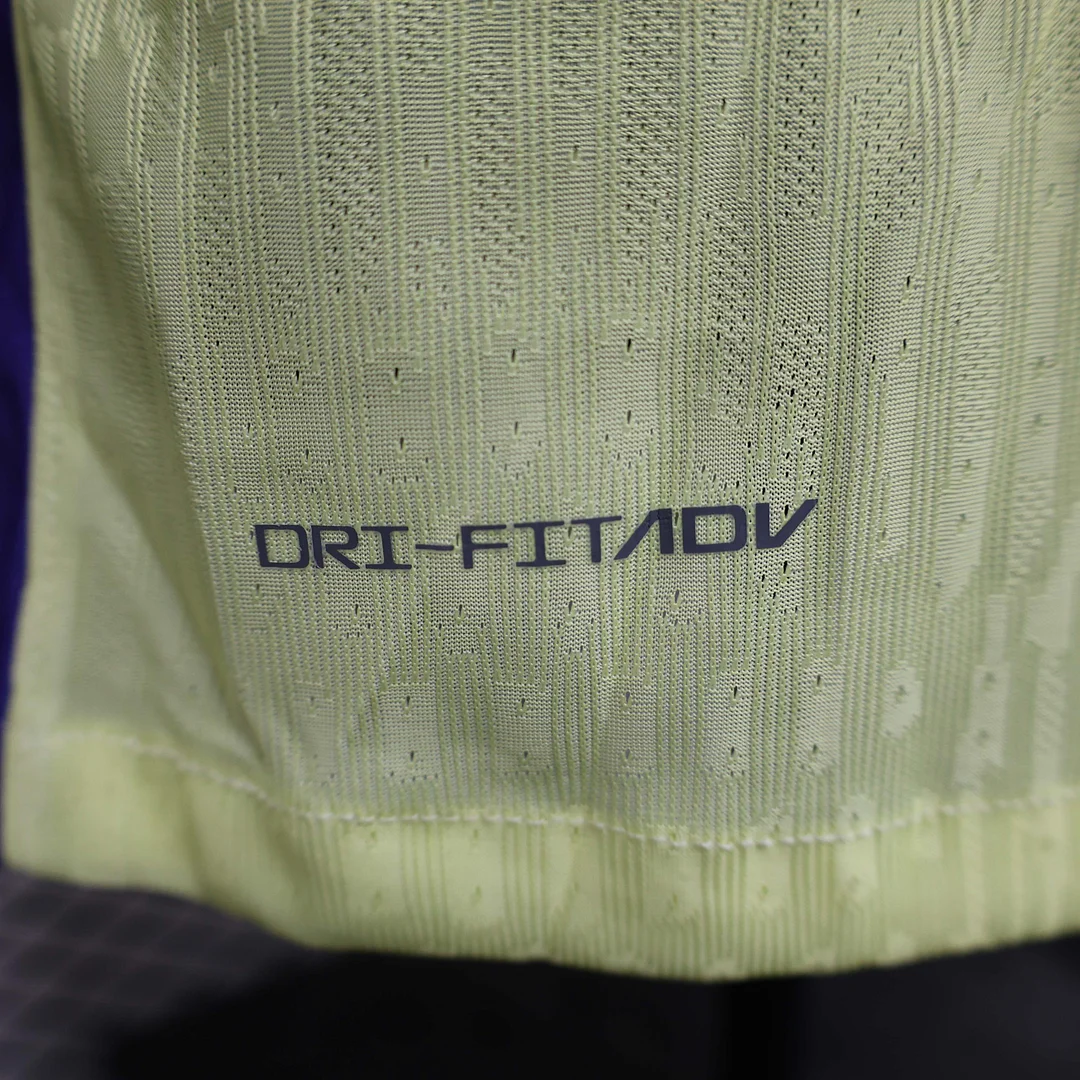 2024/2025 Player Version Barcelona Special Edition Yellow Football Shirt 1:1 Thai Quality - Image 9