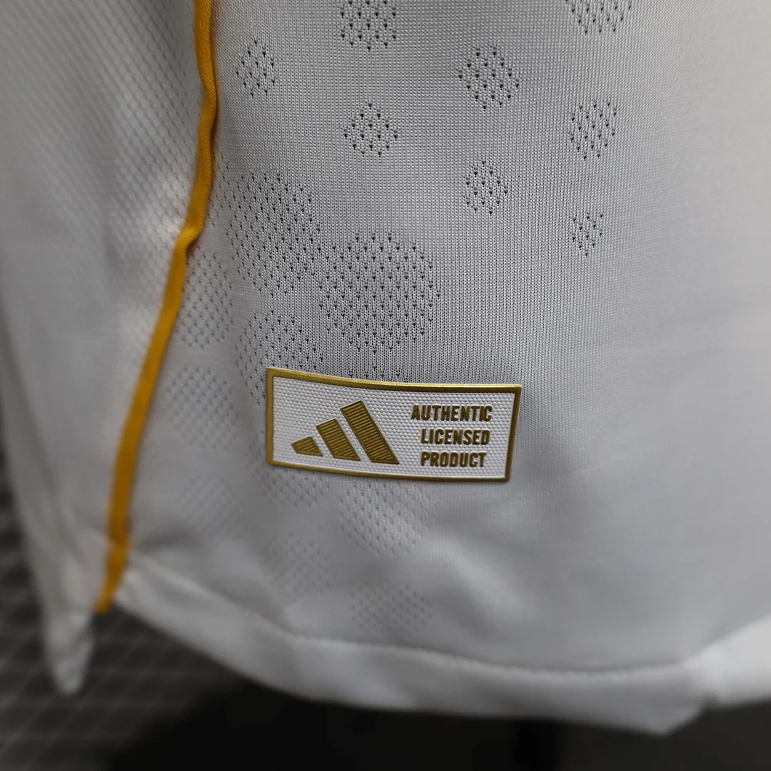 2025/2026 Player Version Real Madrid Home Football Shirt1:1 Thai Quality - Image 9