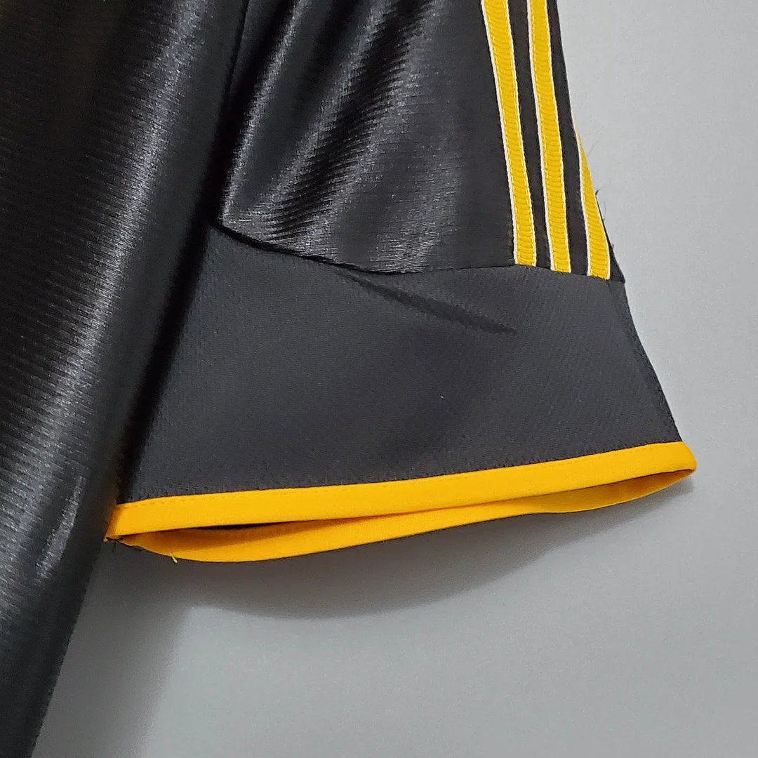 1998/2000 Retro Real Madrid Away - Image 8