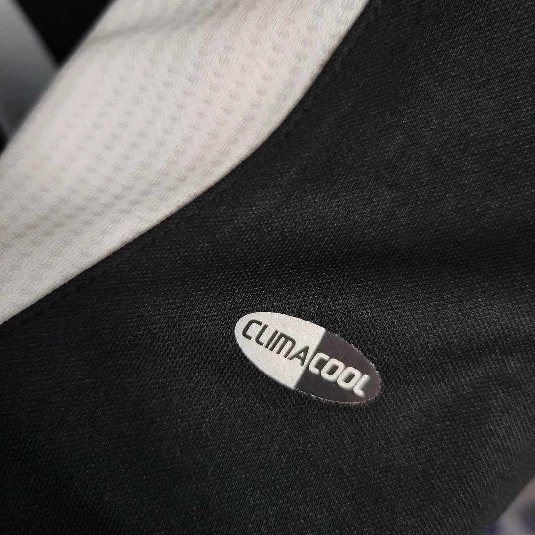 2006/2007 Retro Long Sleeve Real Madrid Away - Image 10