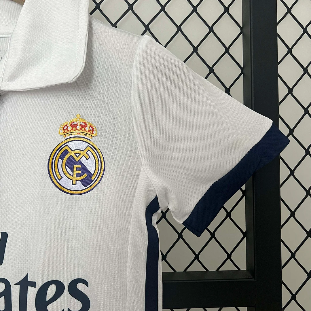 2016/2017 Retro Real Madrid Home Football Shirt 1:1 Thai Quality Kids Size - Image 7