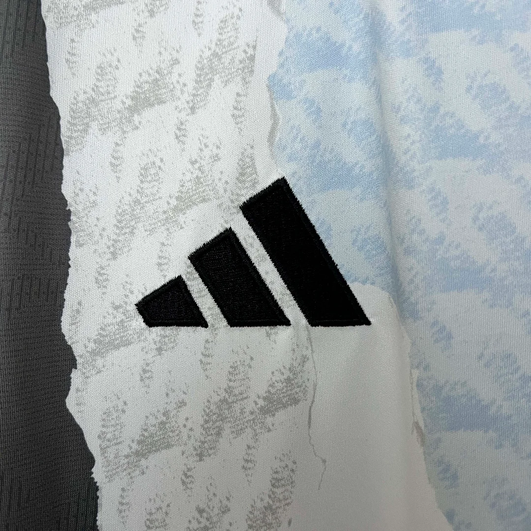 2025/2026 Real Madrid Training Wear Football Shirt 1:1 Thai Quality - Image 4