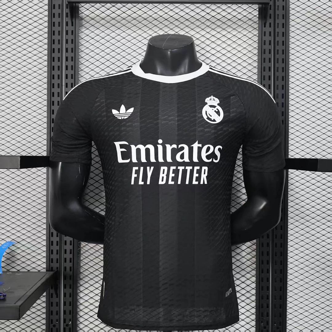 2025/2026 Player Version Real Madrid Goalkeeper Black Football Shirt 1:1 Thai Quality