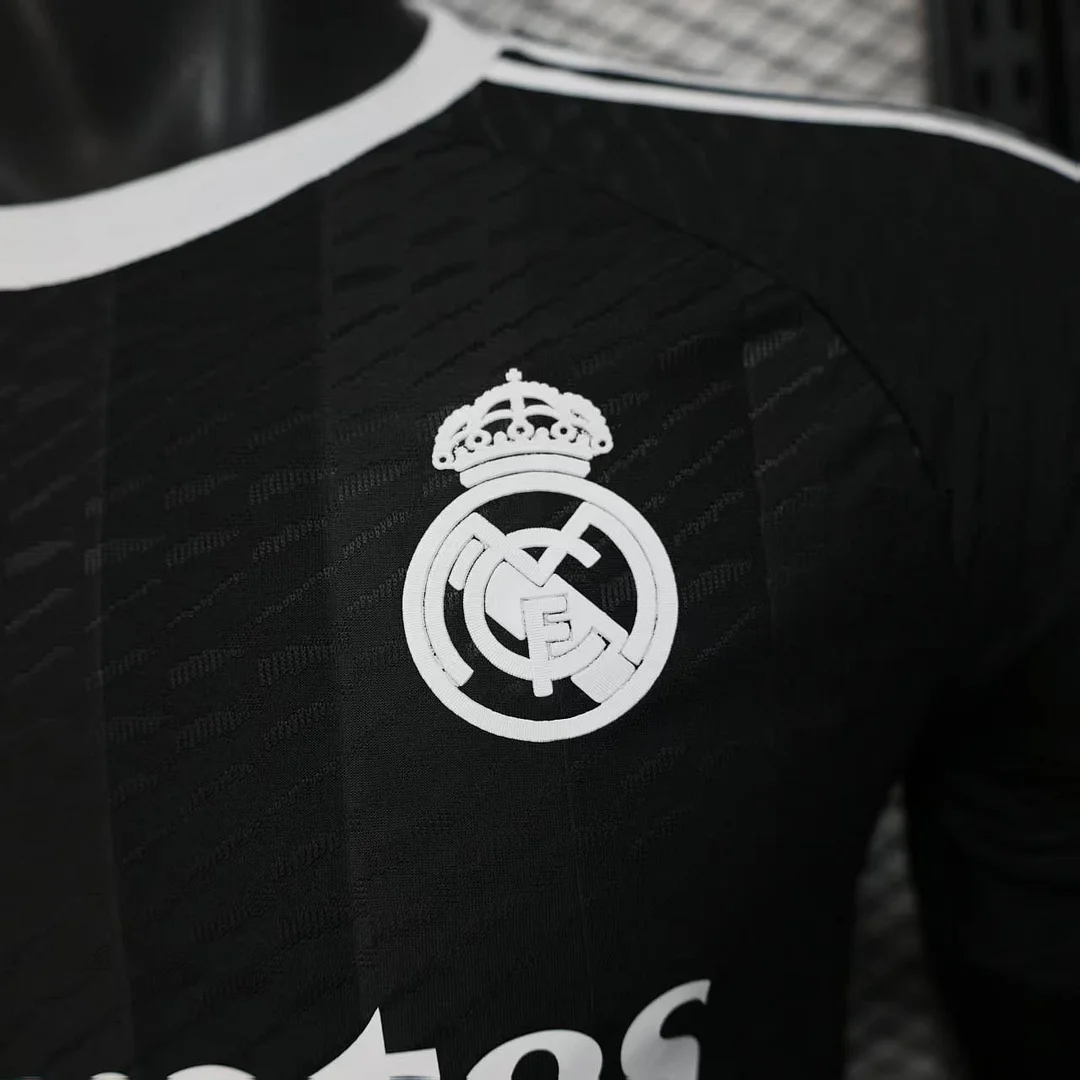 2025/2026 Player Version Real Madrid Goalkeeper Black Football Shirt 1:1 Thai Quality - Image 6