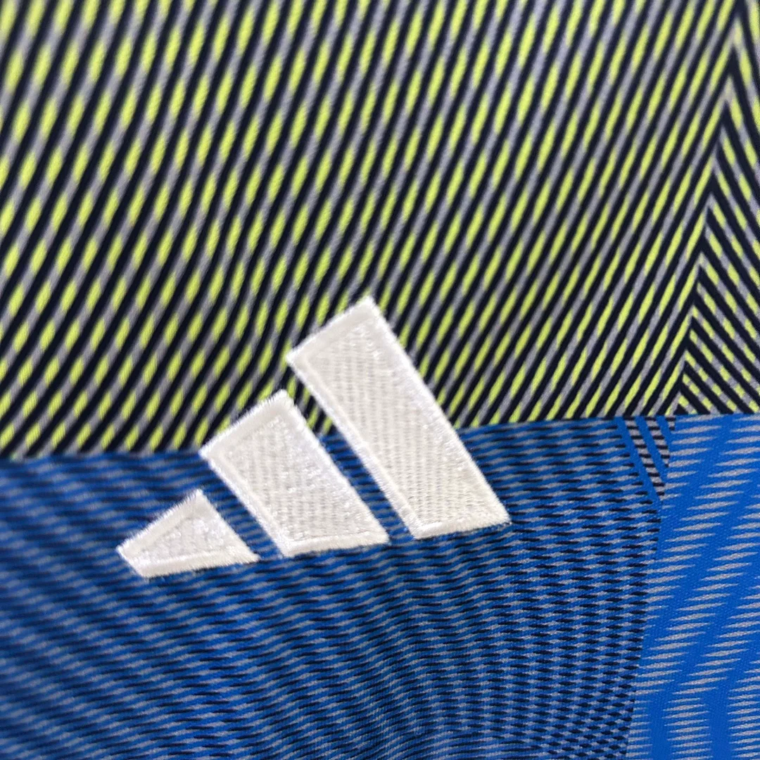 2025/2026 Real Madrid Pre-race suit Football Shirt 1:1 Thai Quality - Image 5