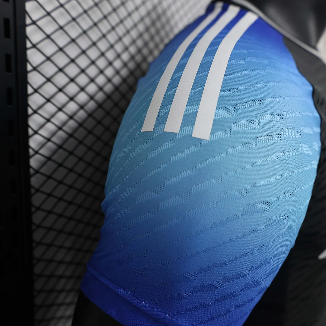 2024/2025 Player Version Real Madrid Special Edition Black and Blue Football Shirt 1:1 Thai Quality - Image 3