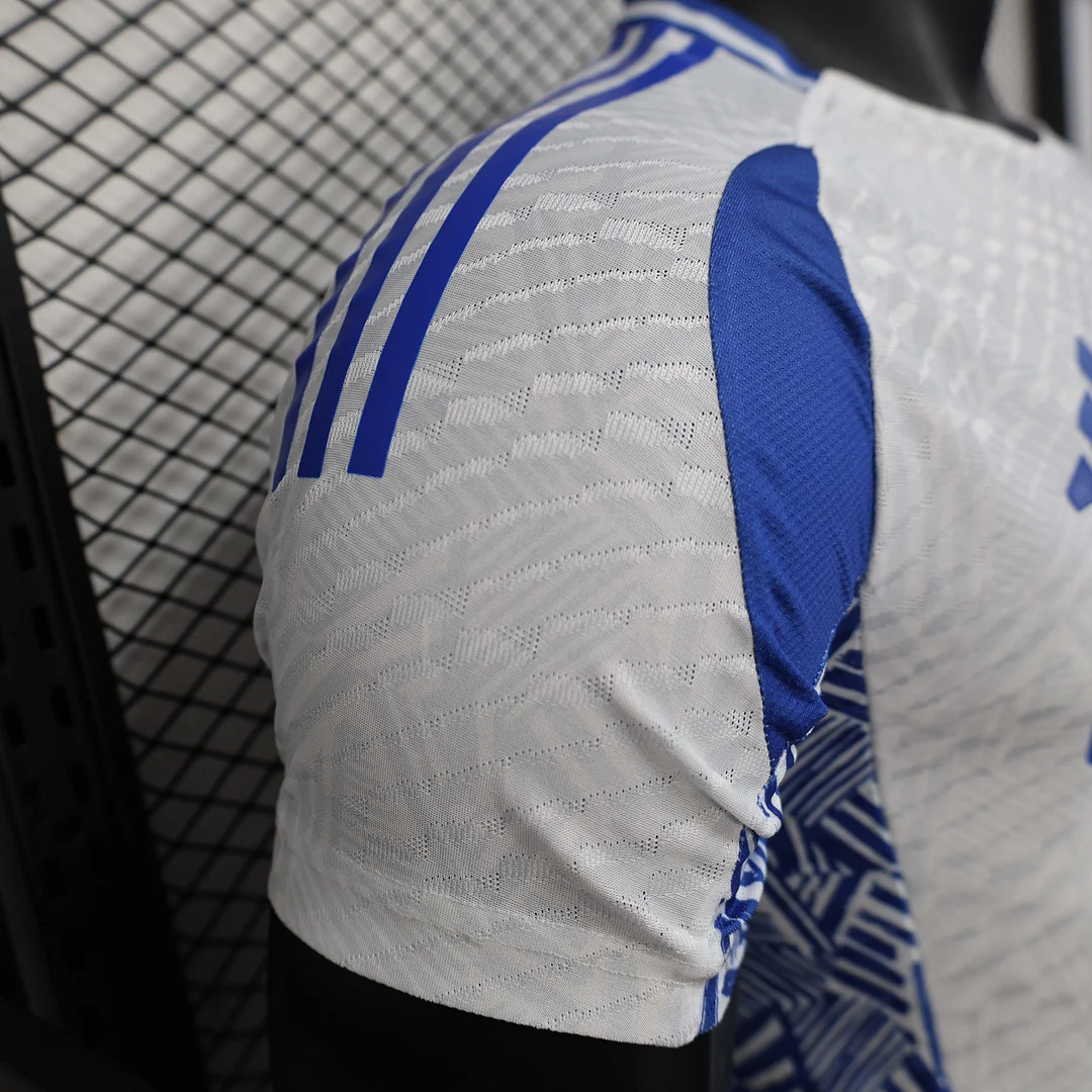 2025/2026 Player Version Real Madrid Special Edition White Football Shirt 1:1 Thai Quality - Image 4